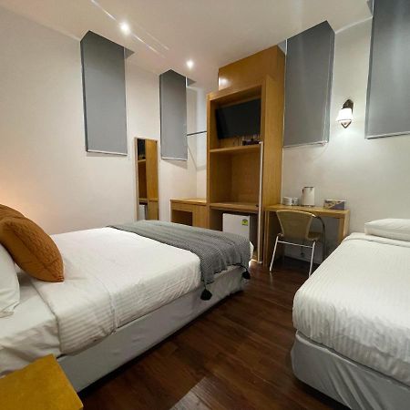 Отель The Assembly Place, A Co-Living At Mayo Сингапур Экстерьер фото