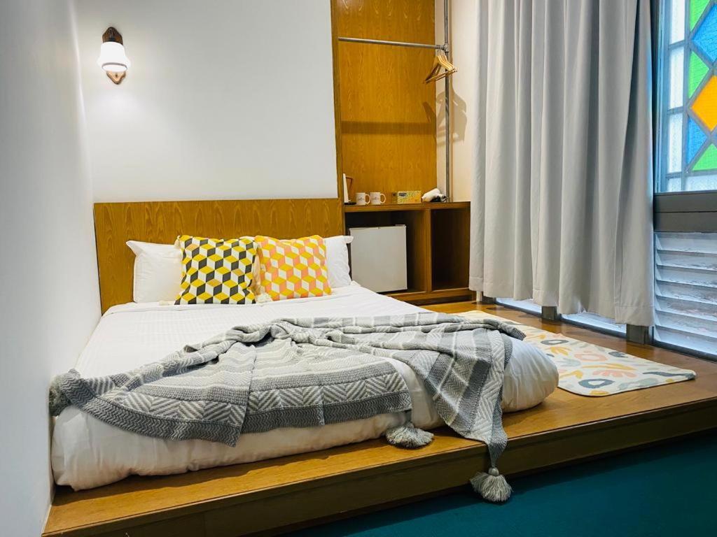 Отель The Assembly Place, A Co-Living At Mayo Сингапур Экстерьер фото