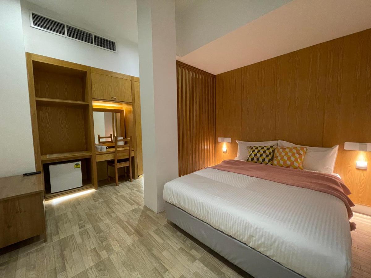 Отель The Assembly Place, A Co-Living At Mayo Сингапур Экстерьер фото